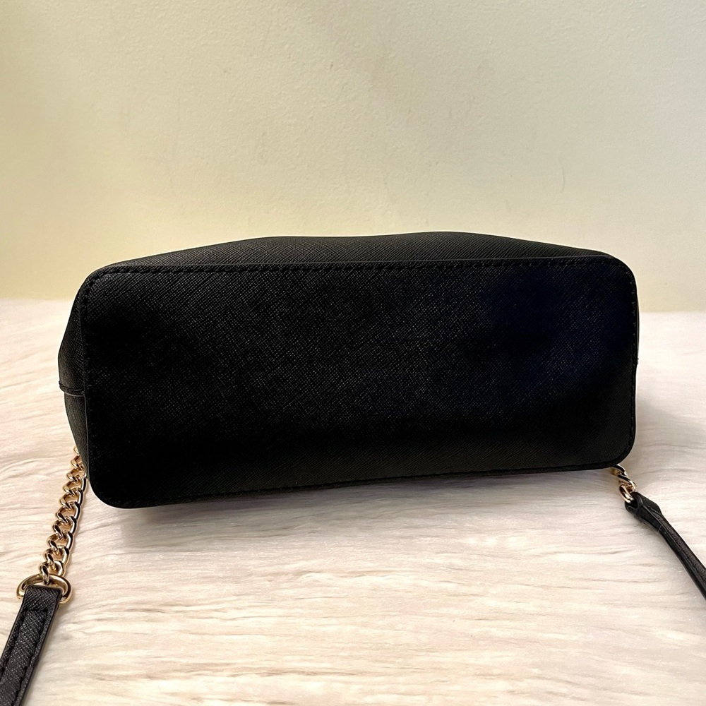 Michael Kors Cindy Dome Cross Body Bag - Picture 5 of 9